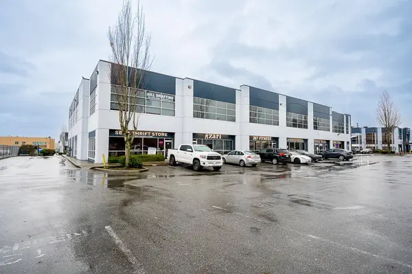 12877 76 AVE #204, Surrey, BC V3W1E6