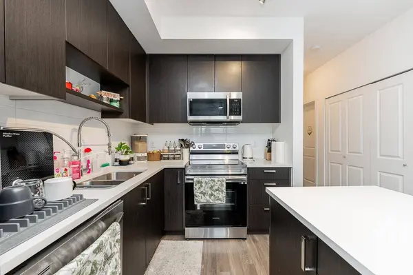 15858 Fraser HWY #307, Surrey, BC V4N 6X4