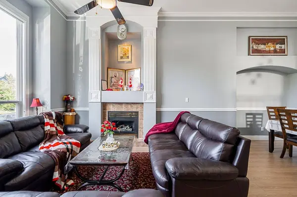 12608 67a AVE, Surrey, BC V3W 1G3