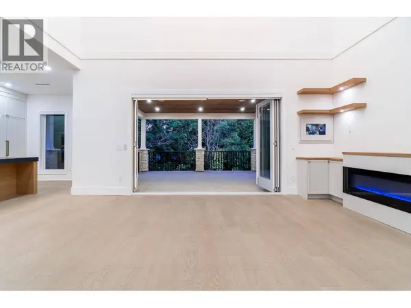882 ENGLISH BLUFF ROAD, Delta, BC V4M2N5