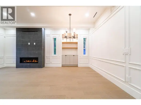 882 ENGLISH BLUFF ROAD, Delta, BC V4M2N5