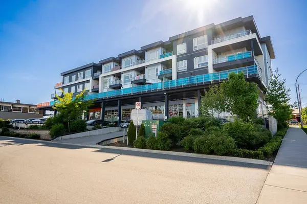 8496 120 ST #401, Surrey, BC V3W3N5