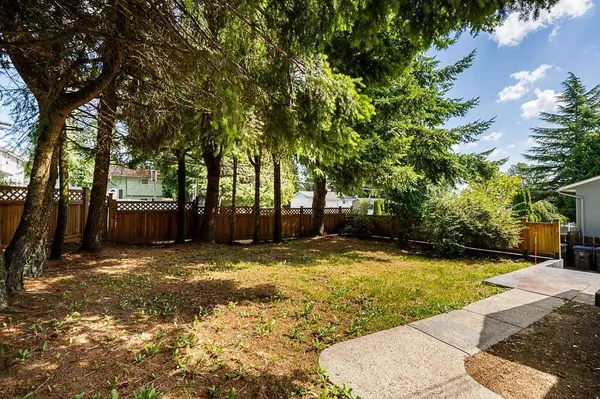 9893 132 STREET, Surrey, BC V3T3S7