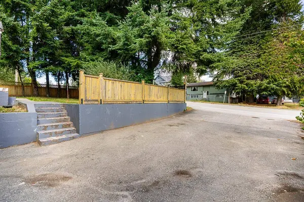 9893 132 STREET, Surrey, BC V3T3S7