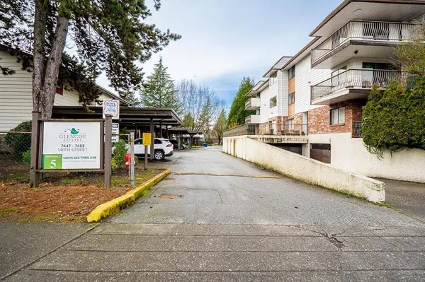 7447 140 ST #239, Surrey, BC V3W6G5