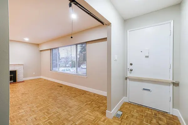 15144 CANARY DRIVE, Surrey, BC V3R4V5