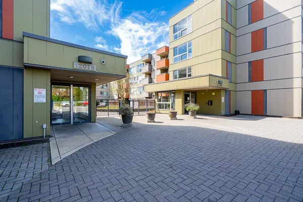 12075 228 ST #208, Maple Ridge, BC V2X 6M2