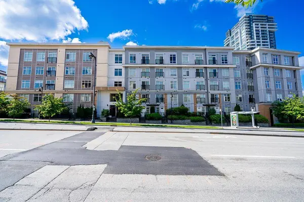 13728 108 AVE #103, Surrey, BC V3T0G2