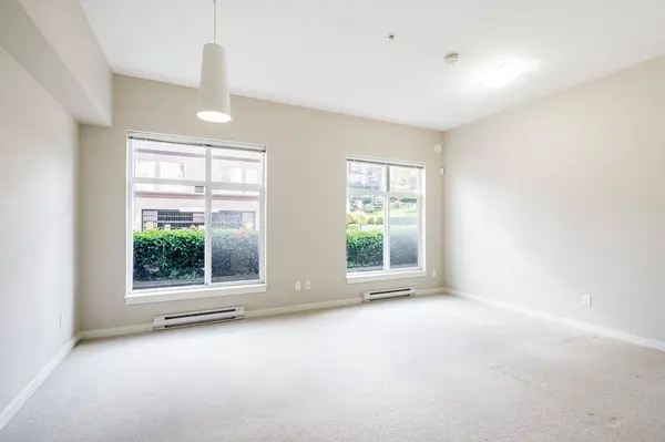 13728 108 AVE #103, Surrey, BC V3T 0G2