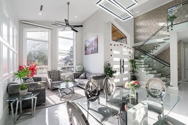 9342 156 STREET, Surrey, BC V3R4L2