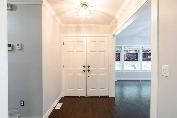 13032 61 AVE, Surrey, BC V3X 2H5