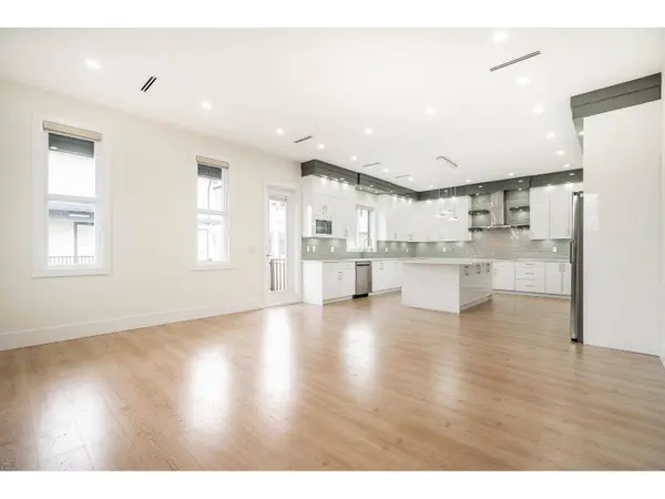 10648 124 STREET, Surrey, BC V3V0E2