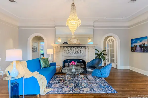 520 Queen Anne, San Antonio, TX 78209