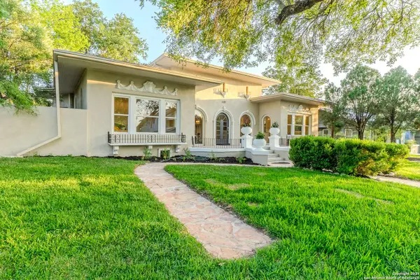 520 Queen Anne, San Antonio, TX 78209