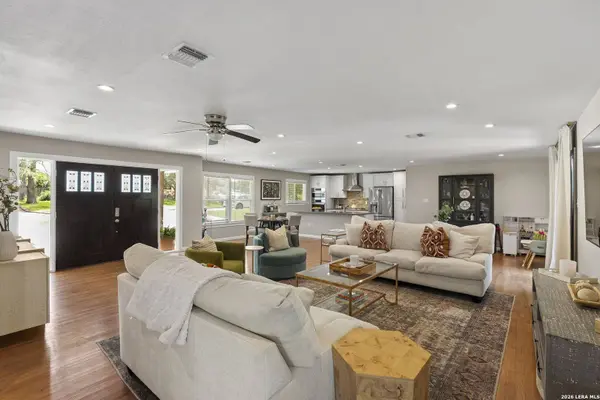 119 Blakeley Dr, San Antonio, TX 78209