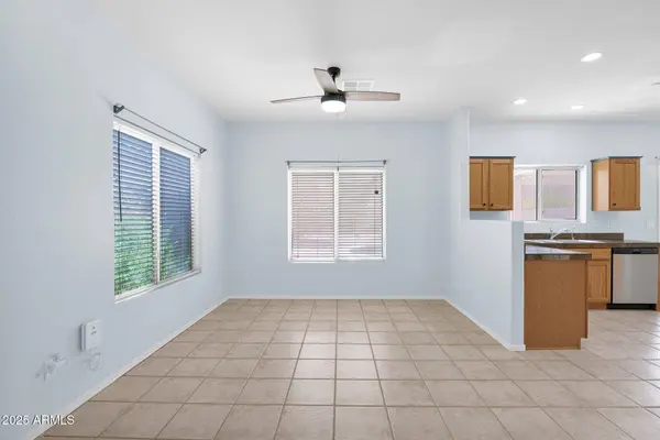 30032 N DESERT WILLOW Boulevard, San Tan Valley, AZ 85143