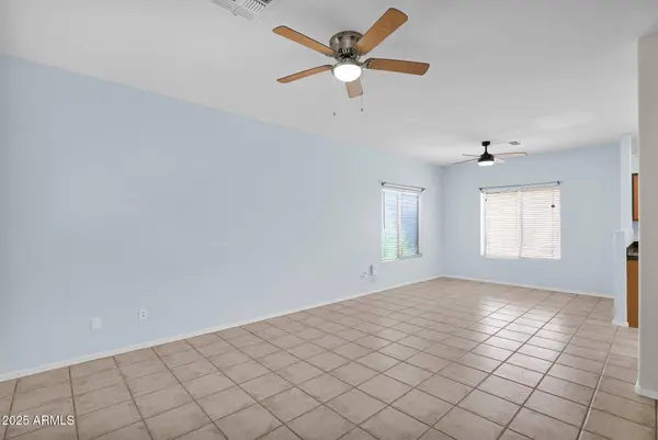 30032 N DESERT WILLOW Boulevard, San Tan Valley, AZ 85143