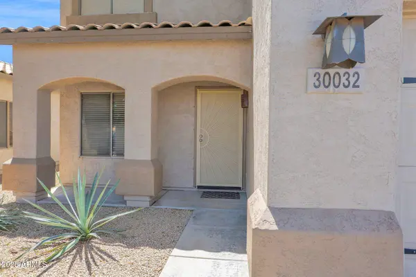 30032 N DESERT WILLOW Boulevard, San Tan Valley, AZ 85143