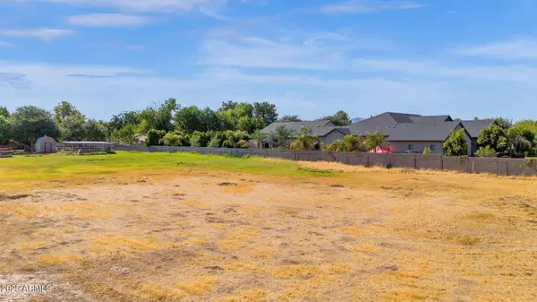 21 S 145TH Street #-, Gilbert, AZ 85298