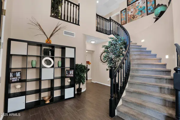 339 E HORSESHOE Avenue, Gilbert, AZ 85296