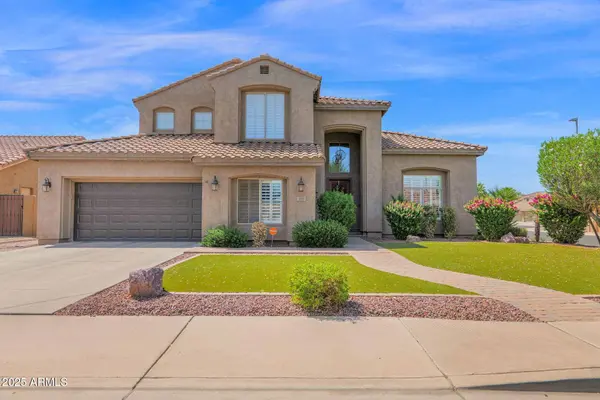 339 E HORSESHOE Avenue, Gilbert, AZ 85296