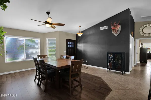 7618 W MAUI Lane, Peoria, AZ 85381