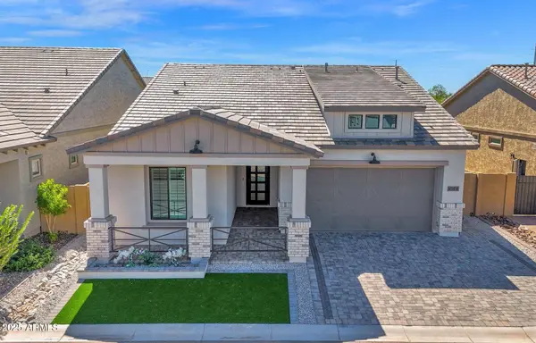 5641 E SAYAN Street, Mesa, AZ 85215