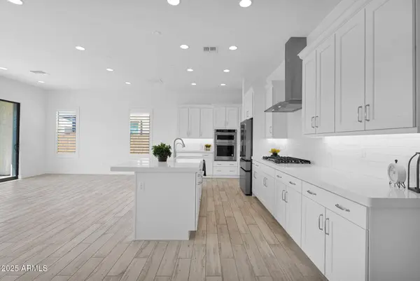 5641 E SAYAN Street, Mesa, AZ 85215