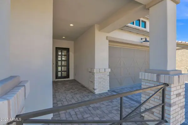 5641 E SAYAN Street, Mesa, AZ 85215