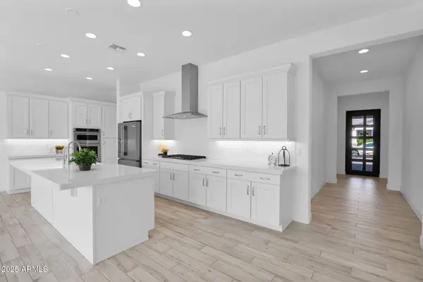 5641 E SAYAN Street, Mesa, AZ 85215