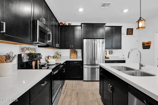1917 E HAMPTON Lane #111, Gilbert, AZ 85295