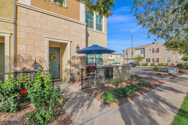 1917 E HAMPTON Lane #111, Gilbert, AZ 85295