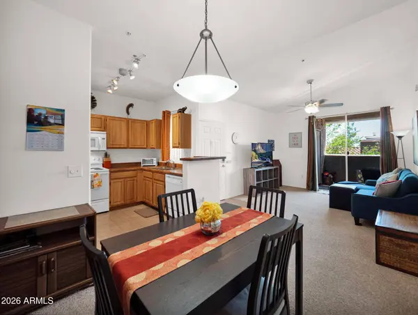 2929 W YORKSHIRE Drive ##2015, Phoenix, AZ 85027