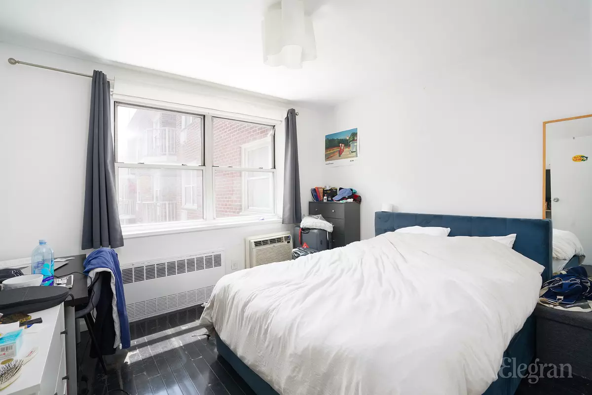 New York, NY 10011,170 W 23rd St #5A