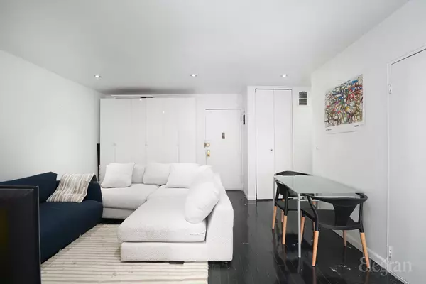 New York, NY 10011,170 W 23rd St #5A