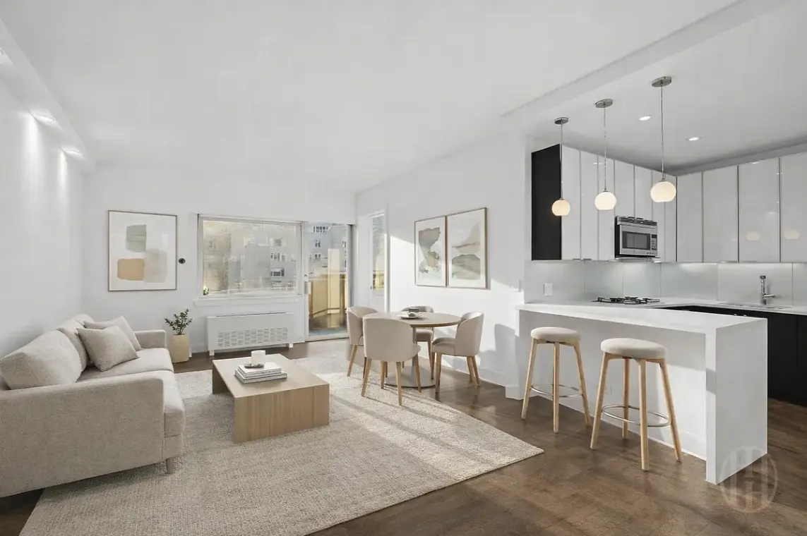 58 W 58th St #11A, New York, NY 10019