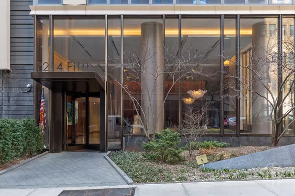 New York, NY 10029-5200,1214 5th Ave #43C