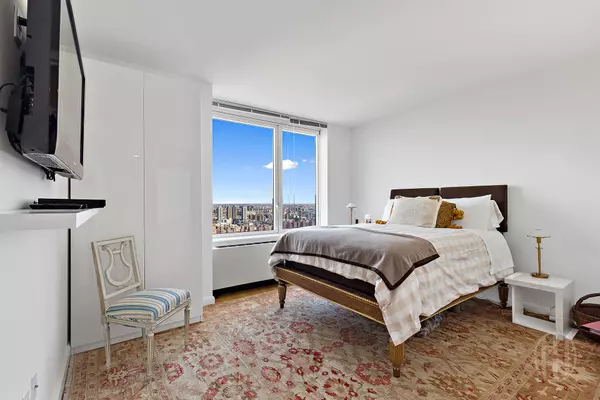 New York, NY 10029-5200,1214 5th Ave #43C