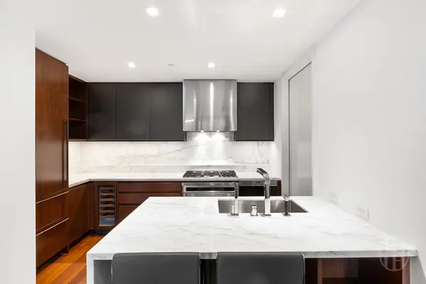1 West End Ave #19E, New York, NY 10023-8270
