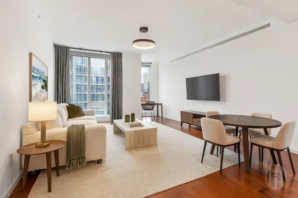 1 West End Ave #19E, New York, NY 10023-8270