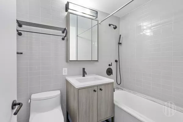 New York, NY 10025,175 W 95th St #26G