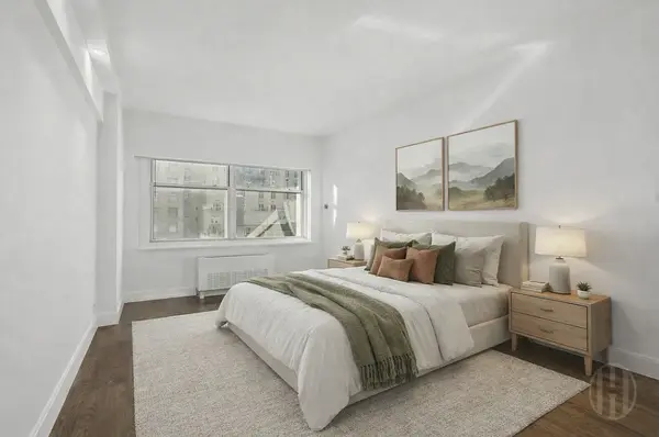 58 W 58th St #11A, New York, NY 10019