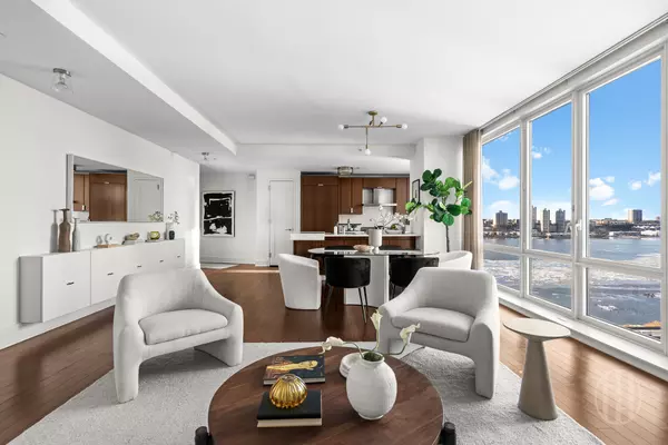 60 Riverside Blvd #1902, New York, NY 10069-0201