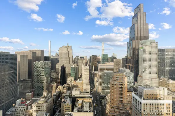 520 5th Ave #52B, New York, NY 10036-7502