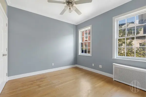 177 W 4th St #1, New York, NY 10014-3855