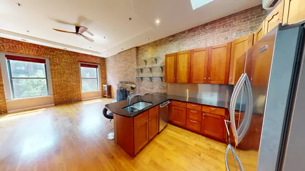 New York, NY 10036,369 W 46th St #PH