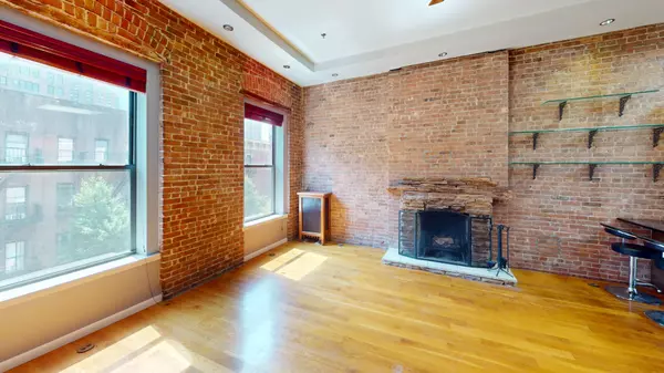 New York, NY 10036,369 W 46th St #PH