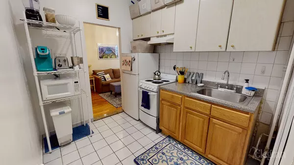 301 E 85th St #20A, New York, NY 10028