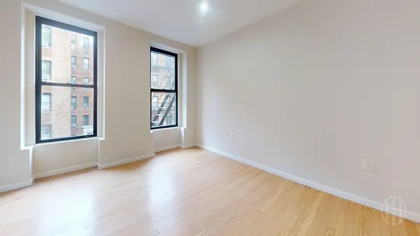 318 E 80th St #3W, New York, NY 10075