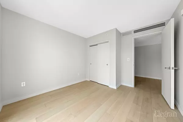Flushing, NY 11355,136-80 41st Ave